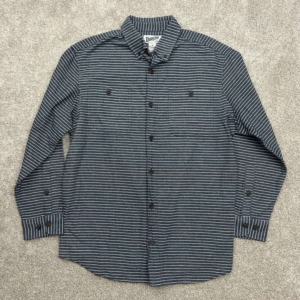 Duluth Trading Men's Size Medium Relaxed Fit Button Front‎ Flannel Shirt